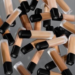 CHANEL LE CORRECTEUR DE CHANEL Longwear Concealer .26 oz
